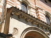 Toulouse, Basilique Saint-Sernin, Corbeaux